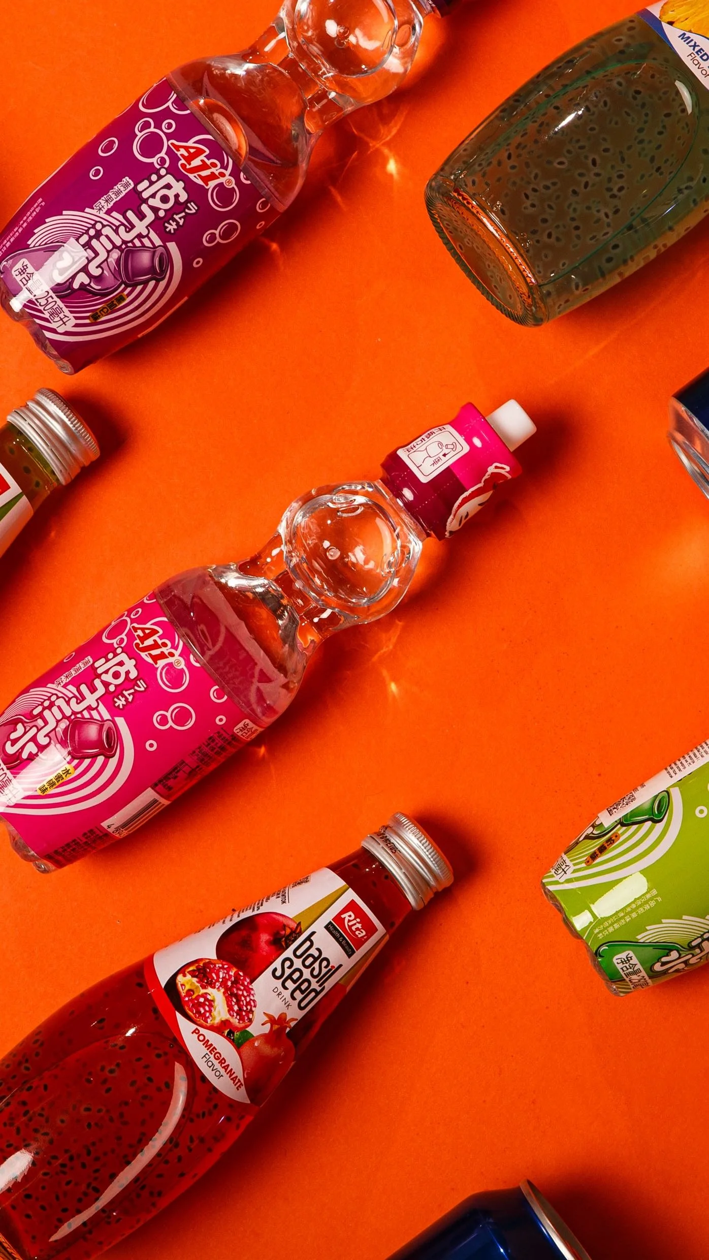 Бутылки с соком