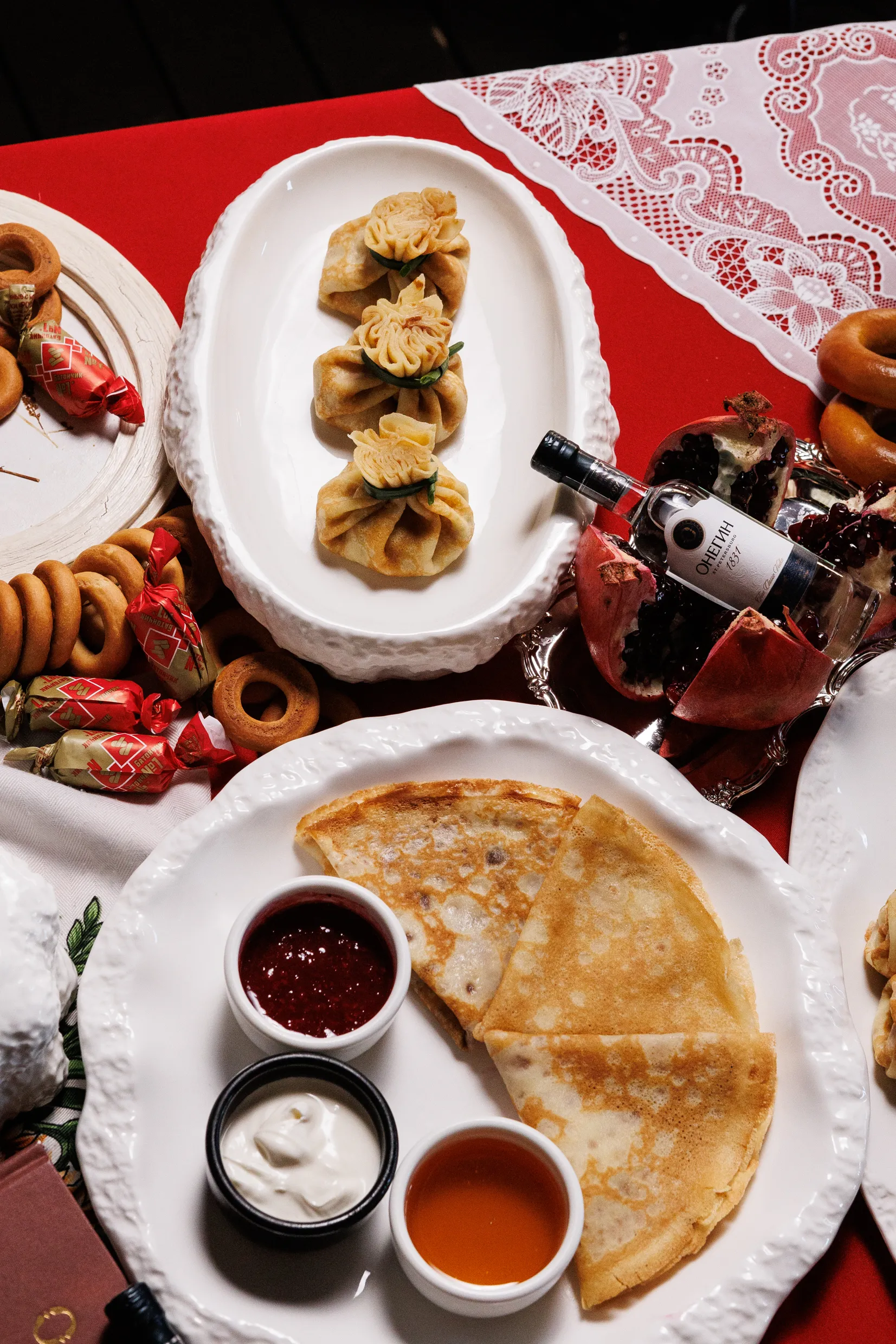 блины и вино